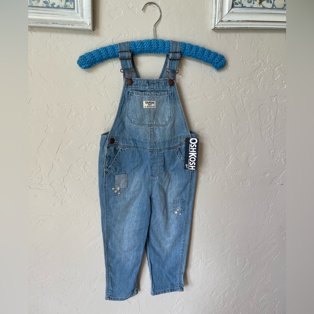 Oshkosh denim floral overalls new with tag 4t